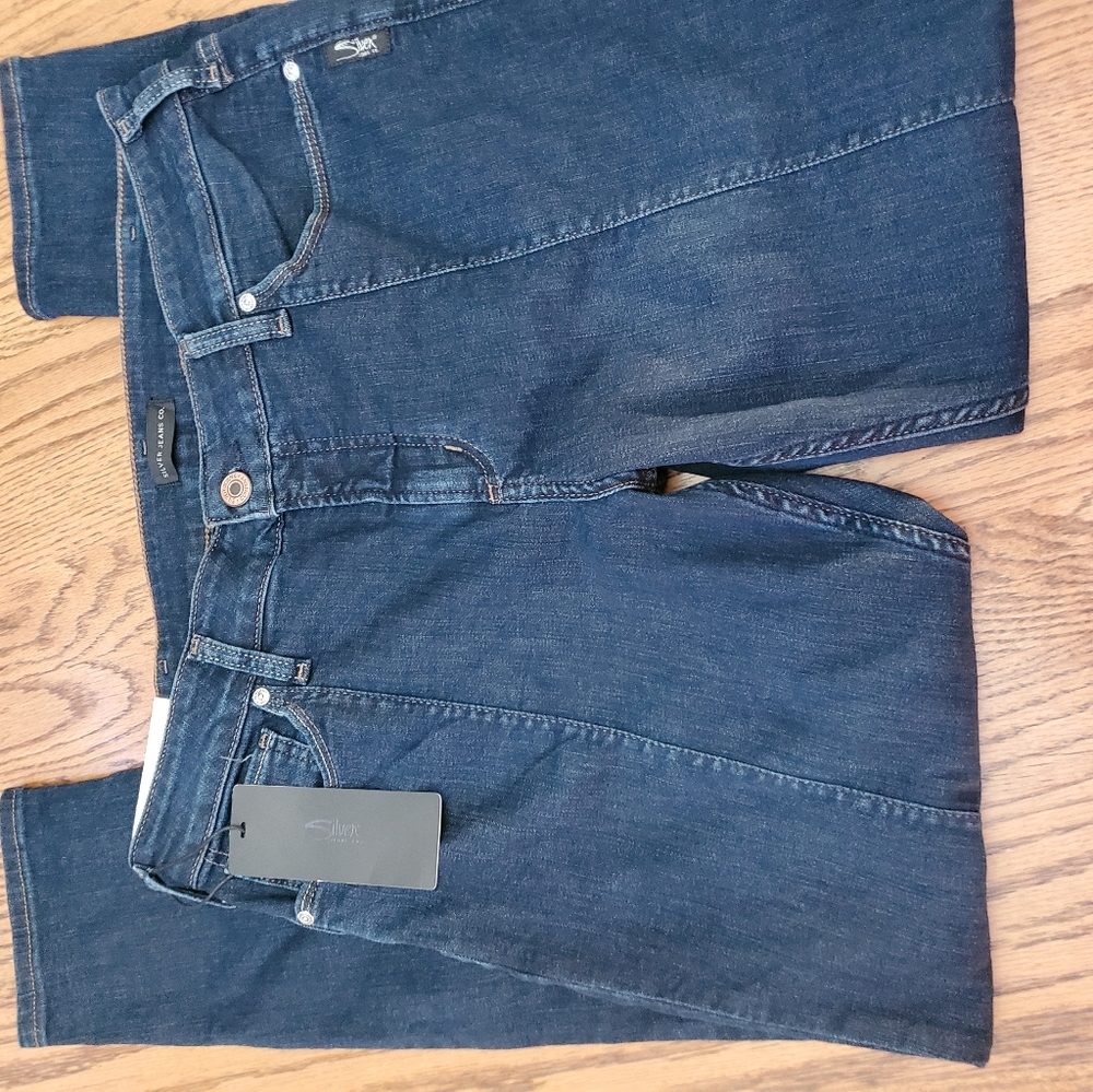 NWT Silver jeans. Avery skinny leg. High rise curvy. 34x29. - Picture 5 of 8